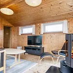 6 Person In Struer-by Traum Struer