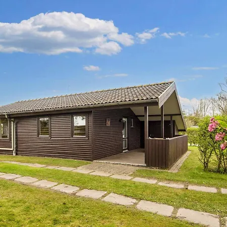 6 Person In Struer-by Traum
