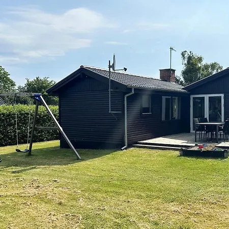 6 Person In Struer-by Traum Struer