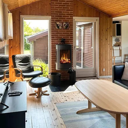 6 Person In Struer-by Traum Struer