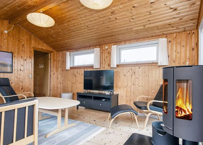6 Person In Struer-by Traum Struer